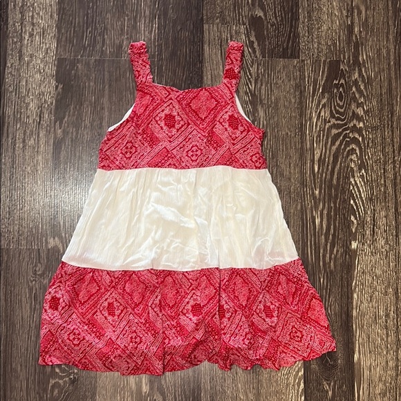 Girls Evsie red & white dress with handkerchief design in the red size x small - Picture 1 of 4